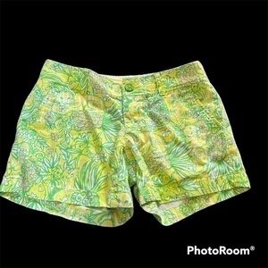 Lilly Pulitzer tropical pineapple jaguar Callahan shorts